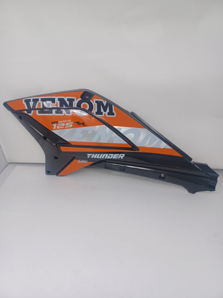 Venom Thunder 125cc Dirt Bike | Front Left Plastic (304002008001)